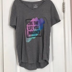 Grey t- shirt that says live the life you imagined